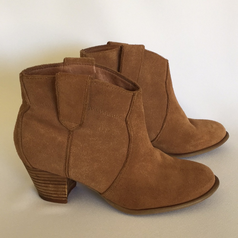 Aldo Tan Suede Western Booties Size 8